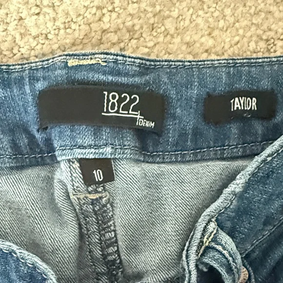 1822 Denim Blue Ankle & Cropped Jeans - Picture 2 of 5